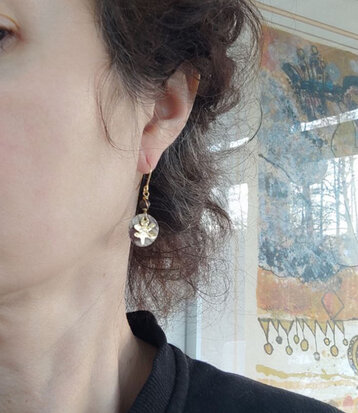 Golden mismatched botanical leaf earrings